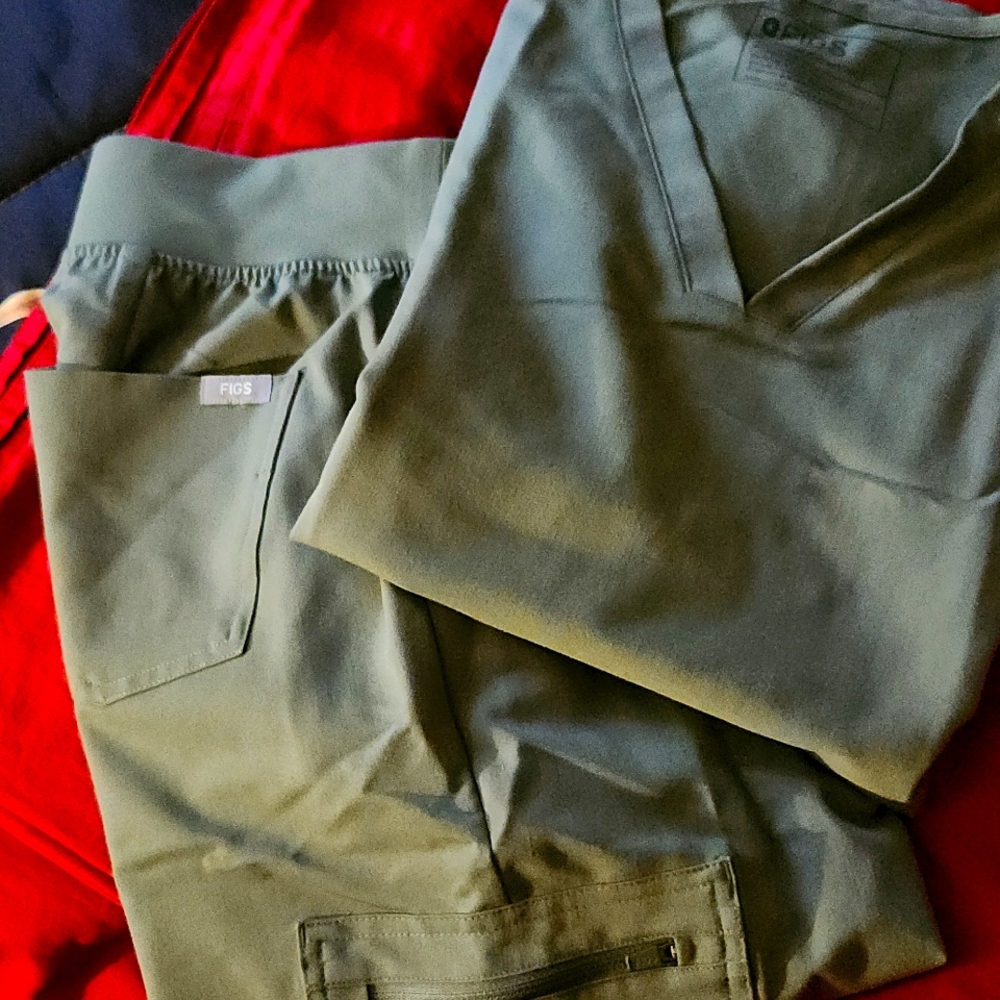 Uniform set